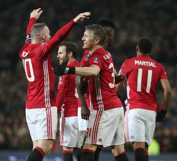 开云平台中国-里程碑夜！深圳男篮内部沟通；欧联加时末段刷纪录；压力陡增；球队文化再被提及的简单介绍