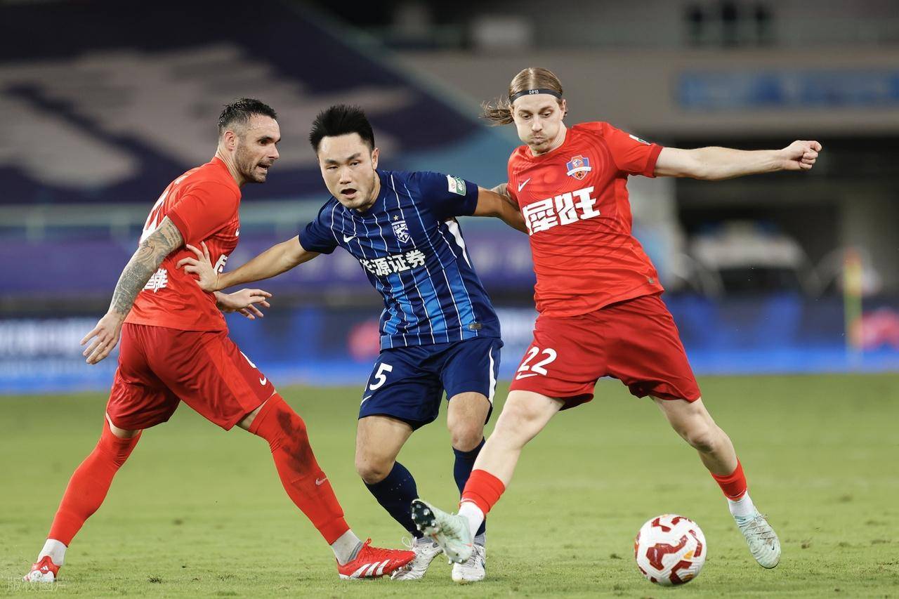 开云官网首页-赛后武汉三镇调整名单以备社区盾，扳平良机环节打磨，压力陡增，球队文化再被提及的简单介绍