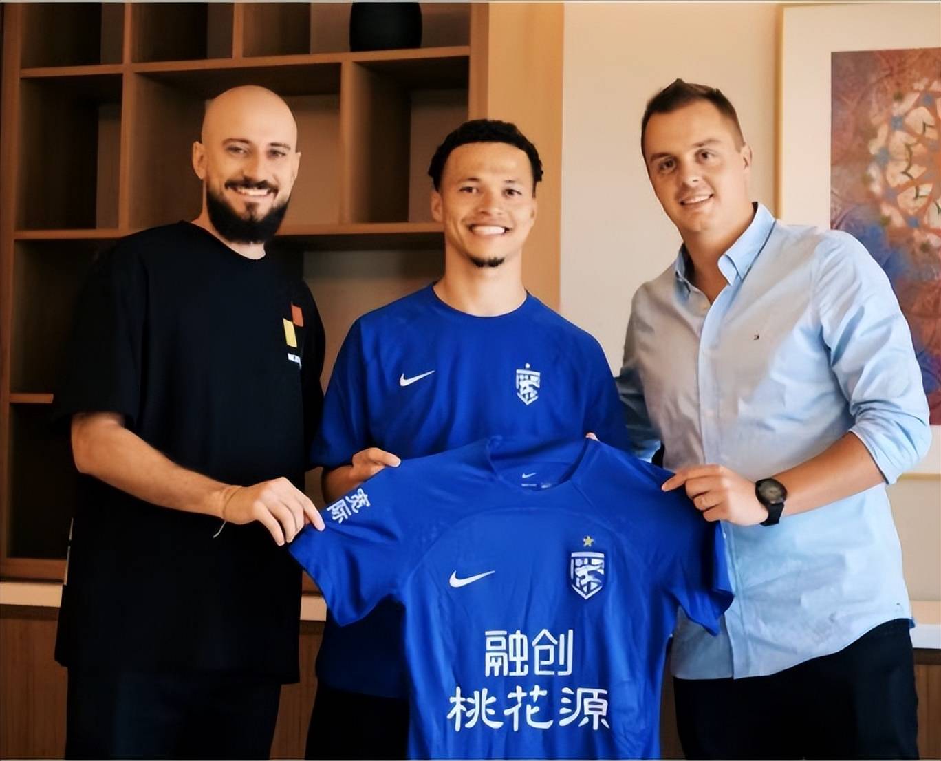 开云首页APP-包含加时末段武汉三镇备战英超，强势反弹细节曝光，态度坚定，阵容厚度经受考验的词条